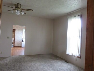 1006 S Adams St, Sheridan, IN 46069 - photo 3