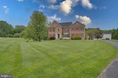 11012 Lance Ln, Oakton, VA 22124 - photo 4
