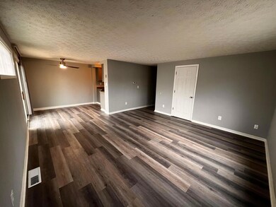 648 Cherry Ridge Rd unit A, Columbus, OH 43228 - photo 4