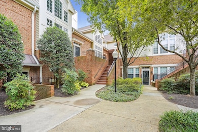 7029 Haycock Rd unit 409, Falls Church, VA 22043 - photo 2