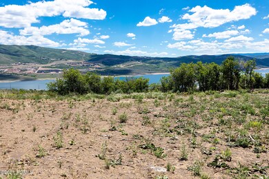 1_Land-Lot_high_3710625