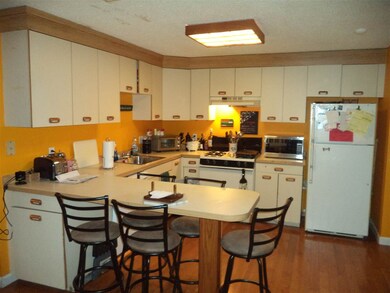 3 Roedean Dr unit UC308, Nashua, NH 03063 - photo 2