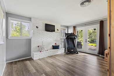 Exercise or dining room