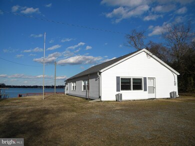 234 Fort King Dr, Colonial Beach, VA 22443 - photo 3