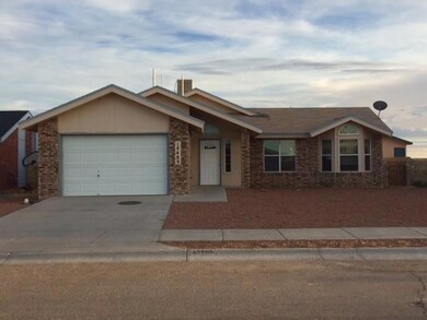14488 Bryce Dr, Horizon City, TX 79928 - photo 2