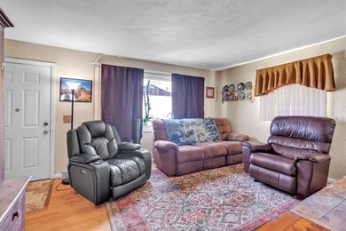 65 Ingalls St, Warwick, RI 02889 - photo 4