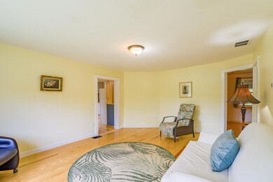 123 Loop Rd N 11-(ZF-2217-74273-1-012)