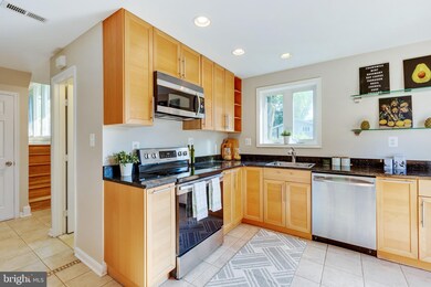 5302 Bangor Dr, Kensington, MD 20895 - photo 7