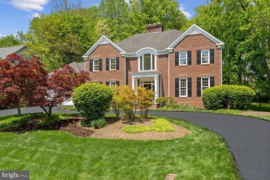 9213 Fall River Ln, Potomac, MD 20854 - photo 2