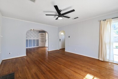 5910 E Mockingbird Ln, Dallas, TX 75206 - photo 7