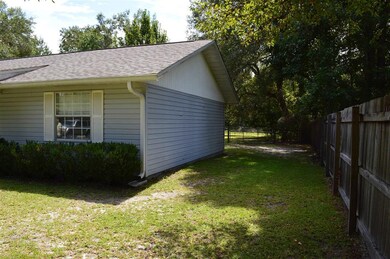 13 Bay Pine Dr, Crawfordville, FL 32327 - photo 5