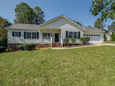 137 Rydel Ln, Statesville, NC 28625 - photo 2