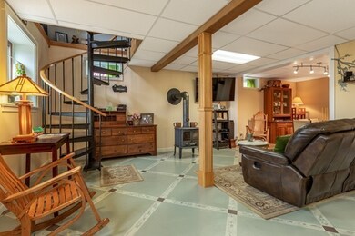 8 Becker Cir, Gloucester, MA 01930 - photo 4