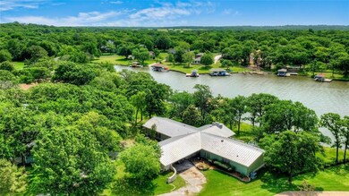 102 Molala Cove, Gainesville, TX 76240 - photo 2