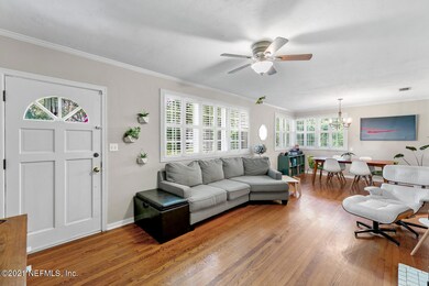 1728 Peachtree Cir S-large-006-002-A6707