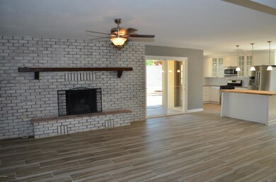 6 Great Room with Fire Place