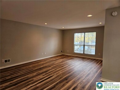 1876 Mansfield St, Hellertown, PA 18055 - photo 2