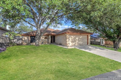 11702 Forest Hollow, Live Oak, TX 78233 - photo 4