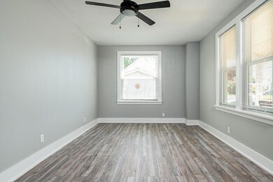 VBV_1026-Edit_312_W_CHARLES_ST_LR