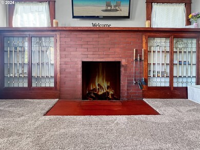 220 W Center St, Heppner, OR 97836 - photo 7