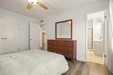 16-web-or-mls-Upmarketmedia_837Riv-66