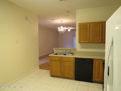 4762 Playpen Dr, Jacksonville, FL 32210 - photo 7