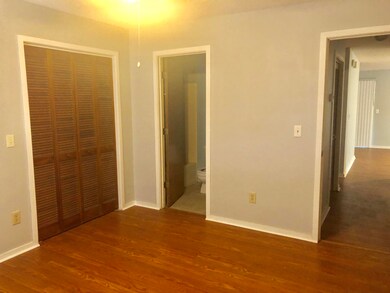 Bedroom w/ Bath