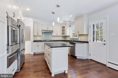 423 Old Lancaster Rd, Berwyn, PA 19312 - photo 6