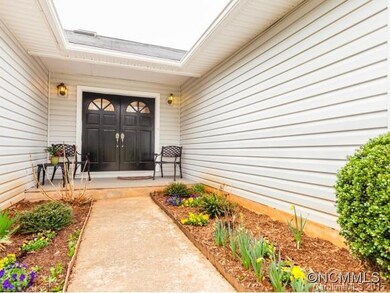 104 Hampton Rd, Leicester, NC 28748 - photo 2
