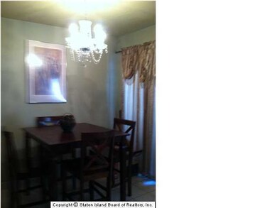 89 Gervil St unit 89, Staten Island, NY 10309 - photo 2