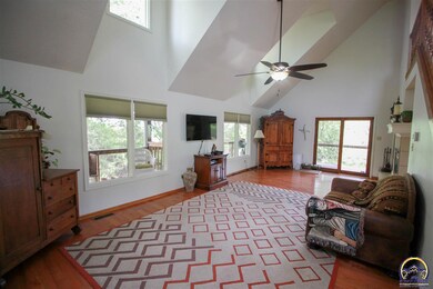 5745 SW 53rd St, Topeka, KS 66610 - photo 3