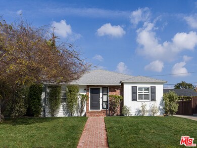Excellent Curb Appeal