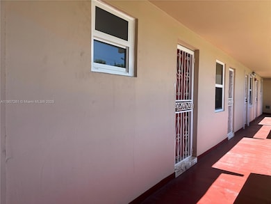 1501 NE 191st St unit C211, Miami, FL 33179 - photo 2