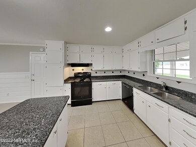 1016 Timber Ln, Jacksonville, FL 32211 - photo 6