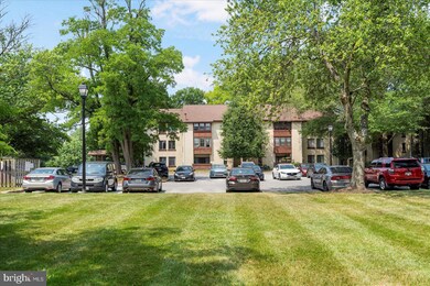 9625 Whiteacre Rd unit B3, Columbia, MD 21045 - photo 3