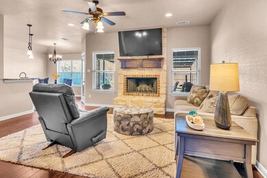 417 Green Meadow Dr, Boyd, TX 76023 - photo 6