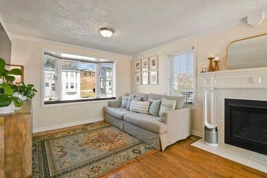 32 Bittersweet Blvd, Worcester, MA 01607 - photo 3