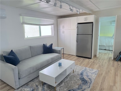 726 Esplanade, Redondo Beach, CA 90277 - photo 2