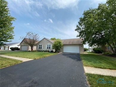 813 Tarra Oaks Dr, Findlay, OH 45840 - photo 2