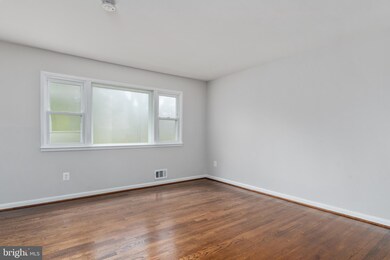 13106 Wellford Dr, Beltsville, MD 20705 - photo 6