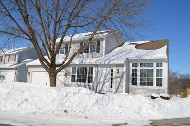 1315 Lazy Hollow Ct, Naperville, IL 60565 - photo 2