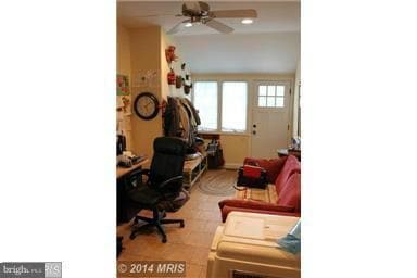 9411 Rosehill Dr, Bethesda, MD 20817 - photo 6
