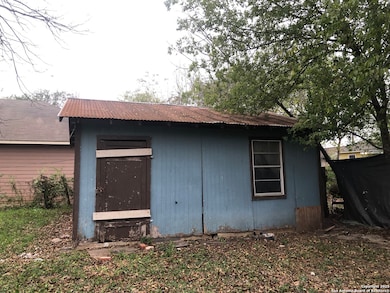 5423 Congo Ln, San Antonio, TX 78227 - photo 3