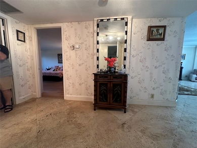 Plaza East Condominium unit 4F, Fort Lauderdale, FL 33308 - photo 4