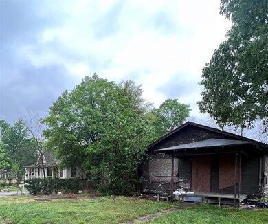 121 Amundsen St, Houston, TX 77009 - photo 4