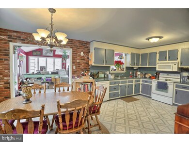 555 Hill Church Rd, Boyertown, PA 19512 - photo 6