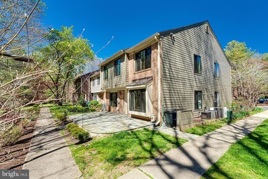 10842 Whiterim Dr, Potomac, MD 20854 - photo 4