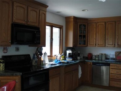 128 Williams St, Ludlow, MA 01056 - photo 7