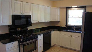 1820 Melrose Ave unit 26, Waukegan, IL 60085 - photo 3