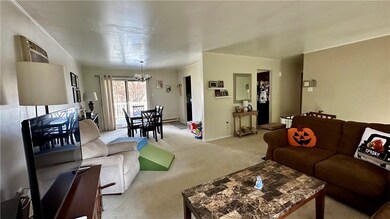 MAIN LEVEL OPEN FLOOR PLAN WITH LARGE LIVING ROOM